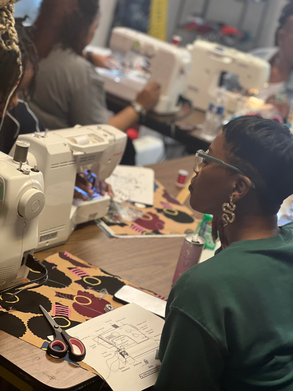 COMMUNITY SEWING CLASS