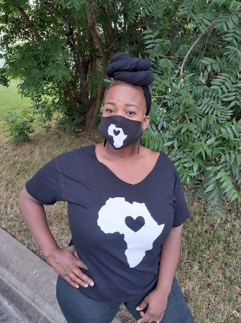 Heart In Africa T shirt Mask Set